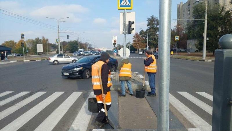 У Харкові провели ремонт покриття на двох вулицях.