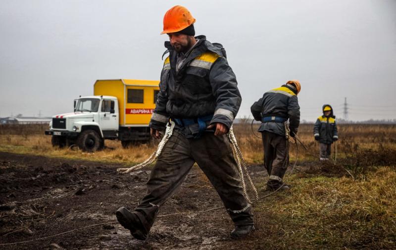 У Києві вранці внаслідок нападу зазнала ушкоджень високовольтна лінія, повідомляє ДТЕК.